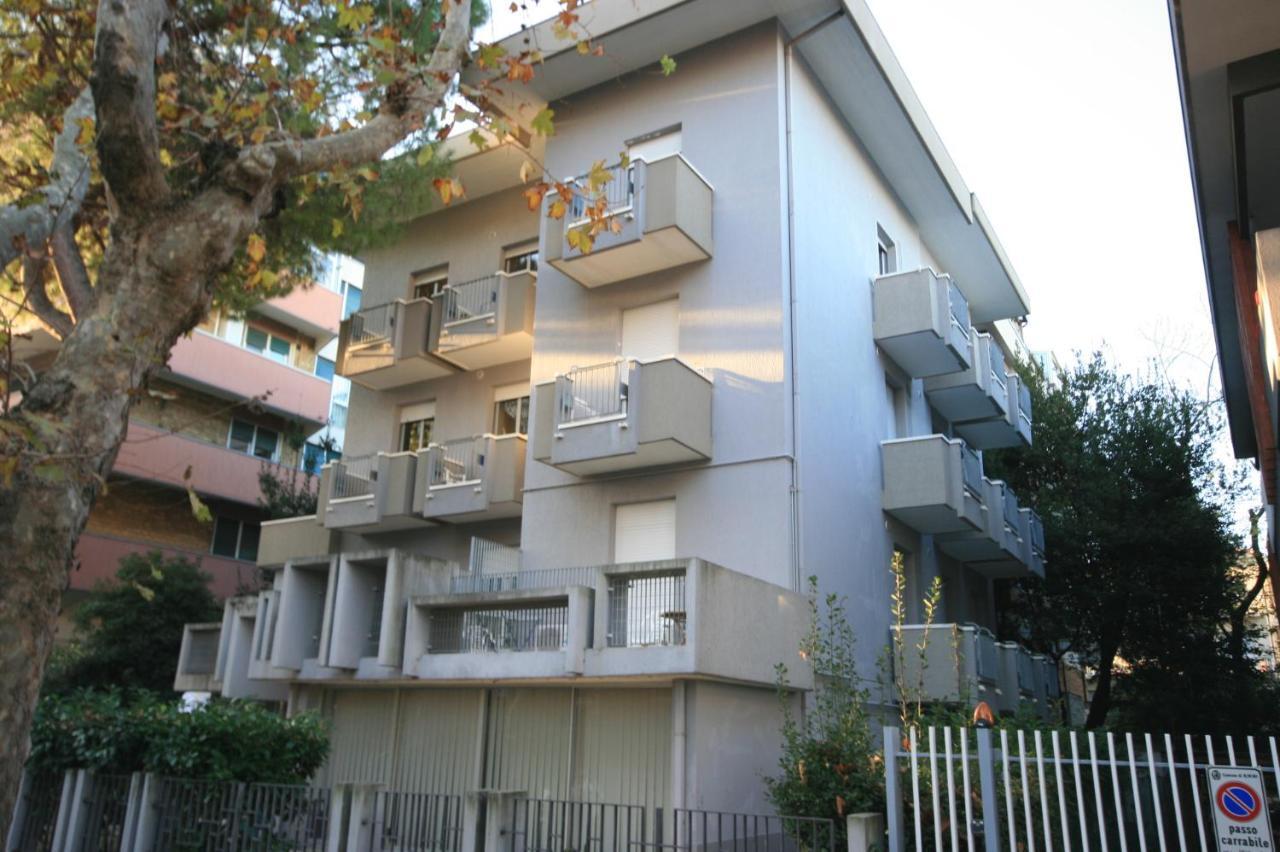 Casa Vacanze Cucciolo ريميني المظهر الخارجي الصورة